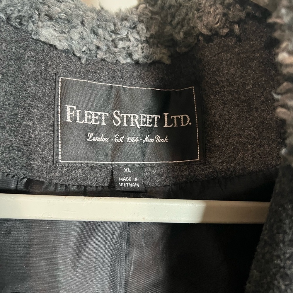 Fleet Street LTD London 80% WoolGray Utility Jacket with Hood and Zipper Closure - Picture 3 of 4